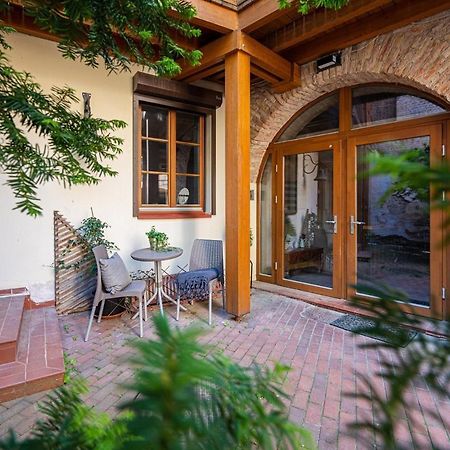 Old Town Gate Residence Аеропорт Вільнюс Екстер'єр фото